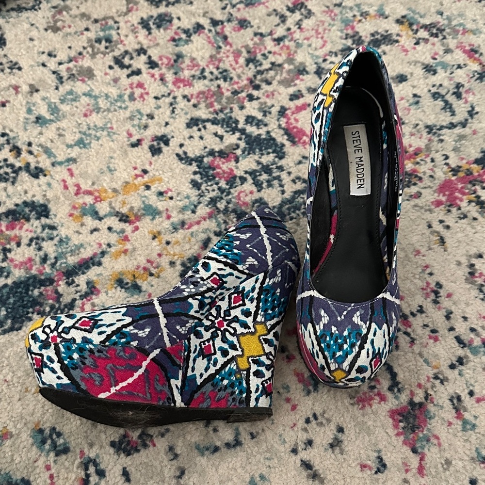 Steve Madden Colorful Patterned Wedges